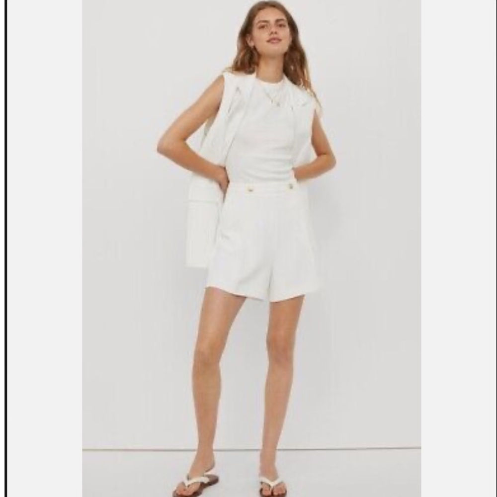 COPY - Ivory White Nautical Shorts Gold Botton Nautical 6 Zara